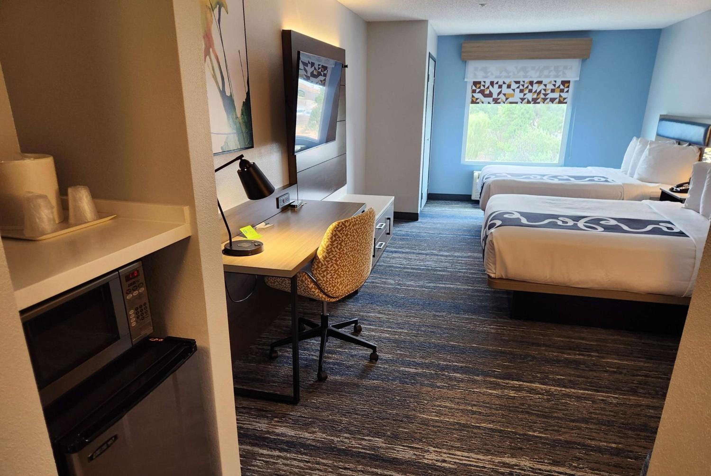 جناح بسريرين كوين، La Quinta Inn Suites Warner Robins 5/7