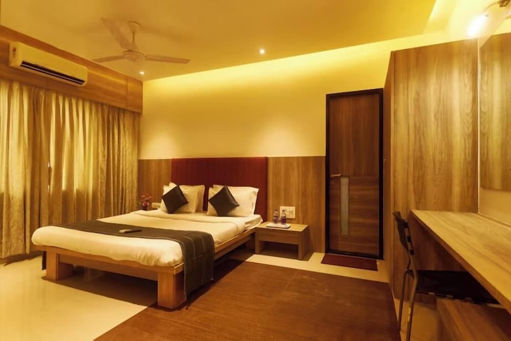 Hotel Anand Heritage 26/53