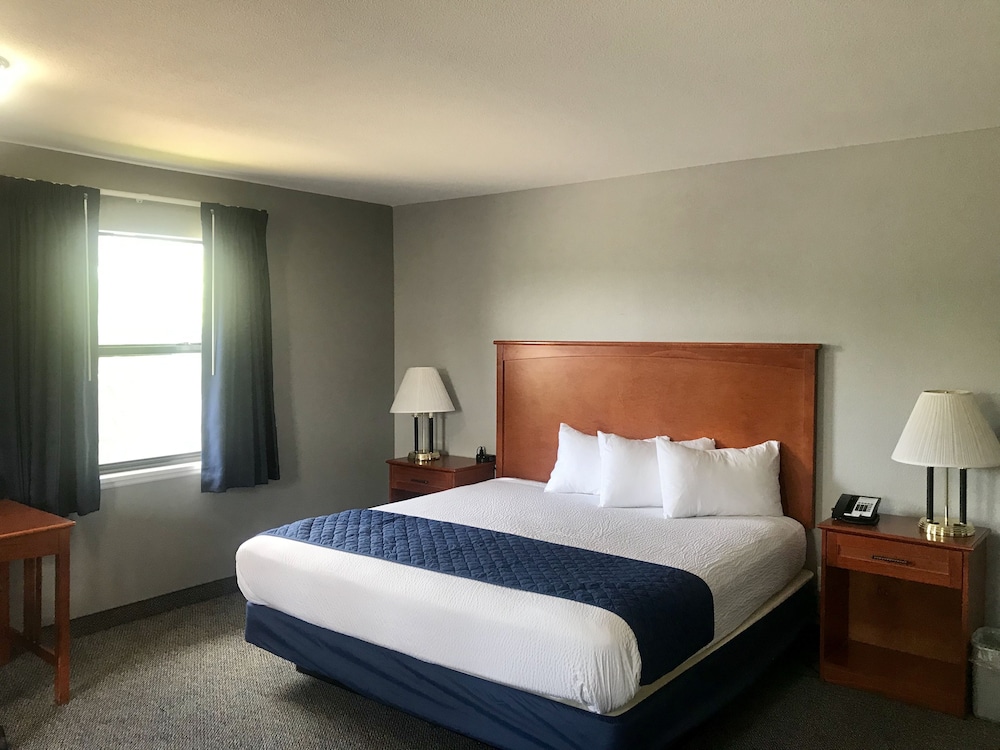 American Inn North Kansas City 13/57