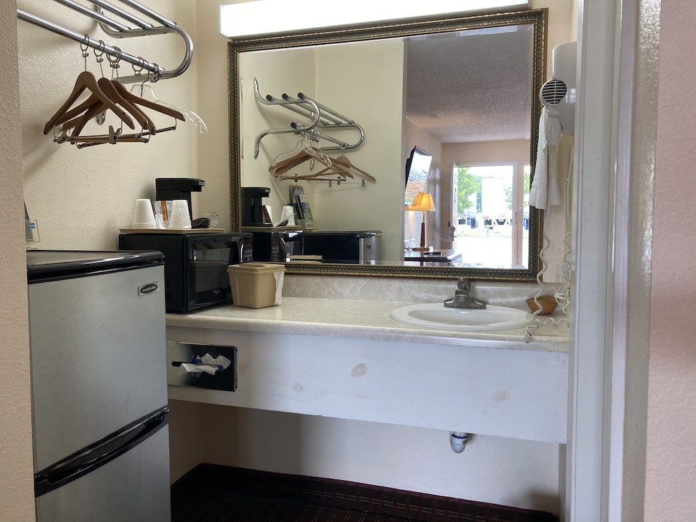 Travel Inn Hazen 5/63