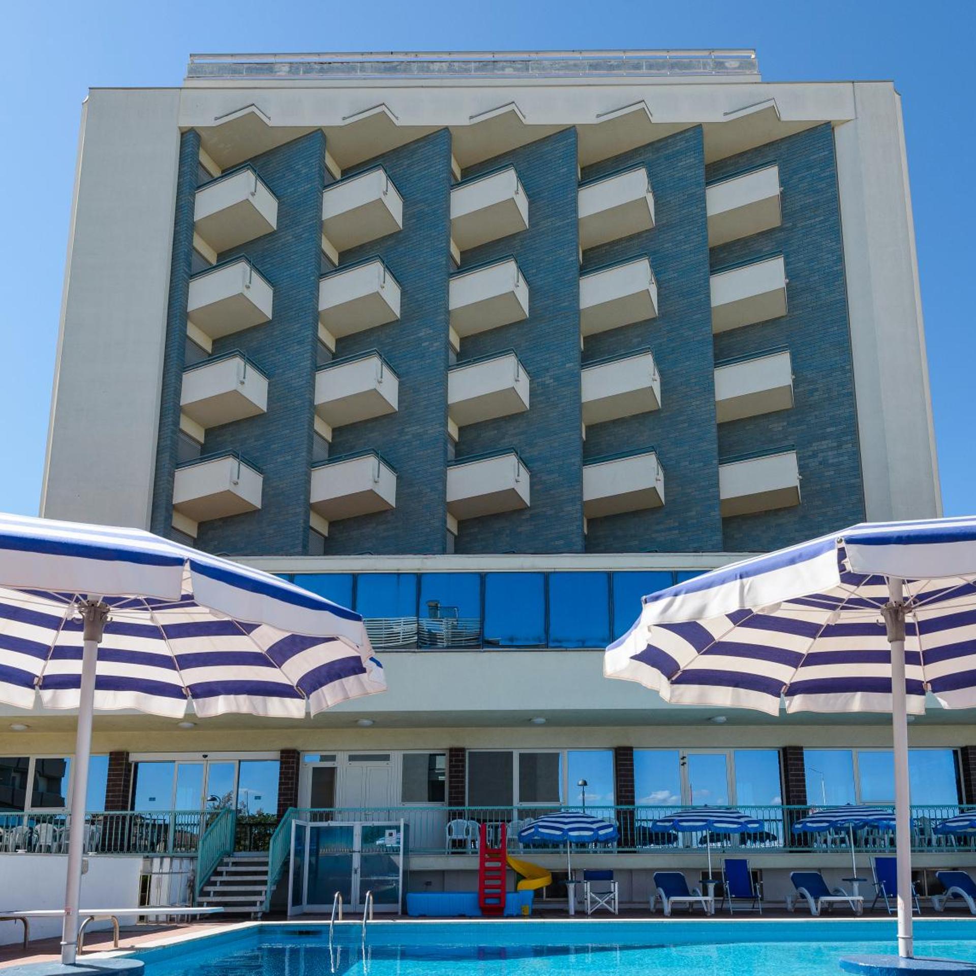 Hotel Majestic 1/50