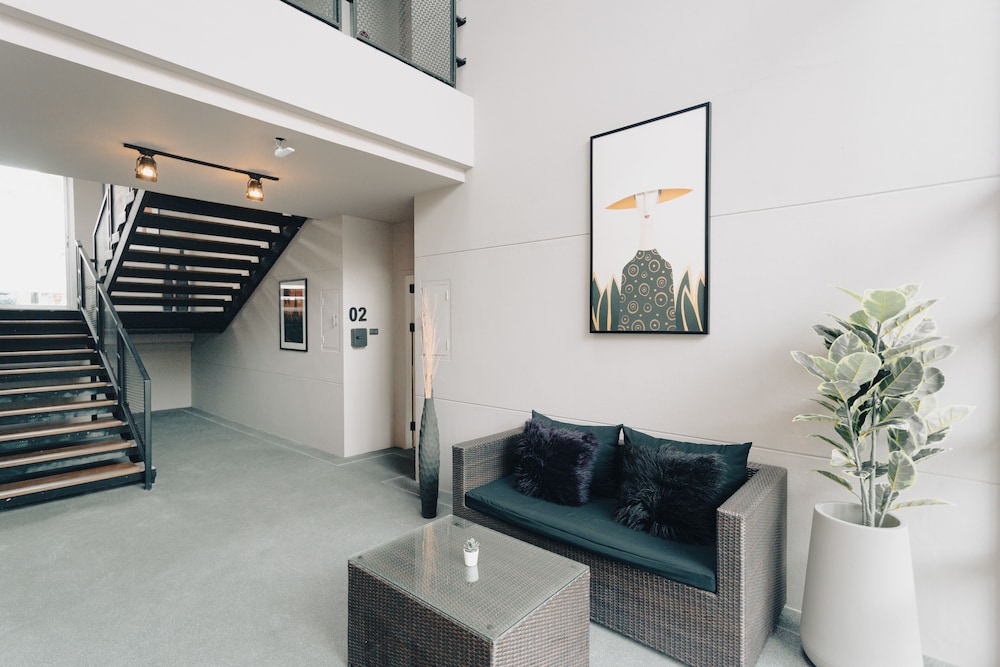 Studio 365 Serviced Apartment 47/69