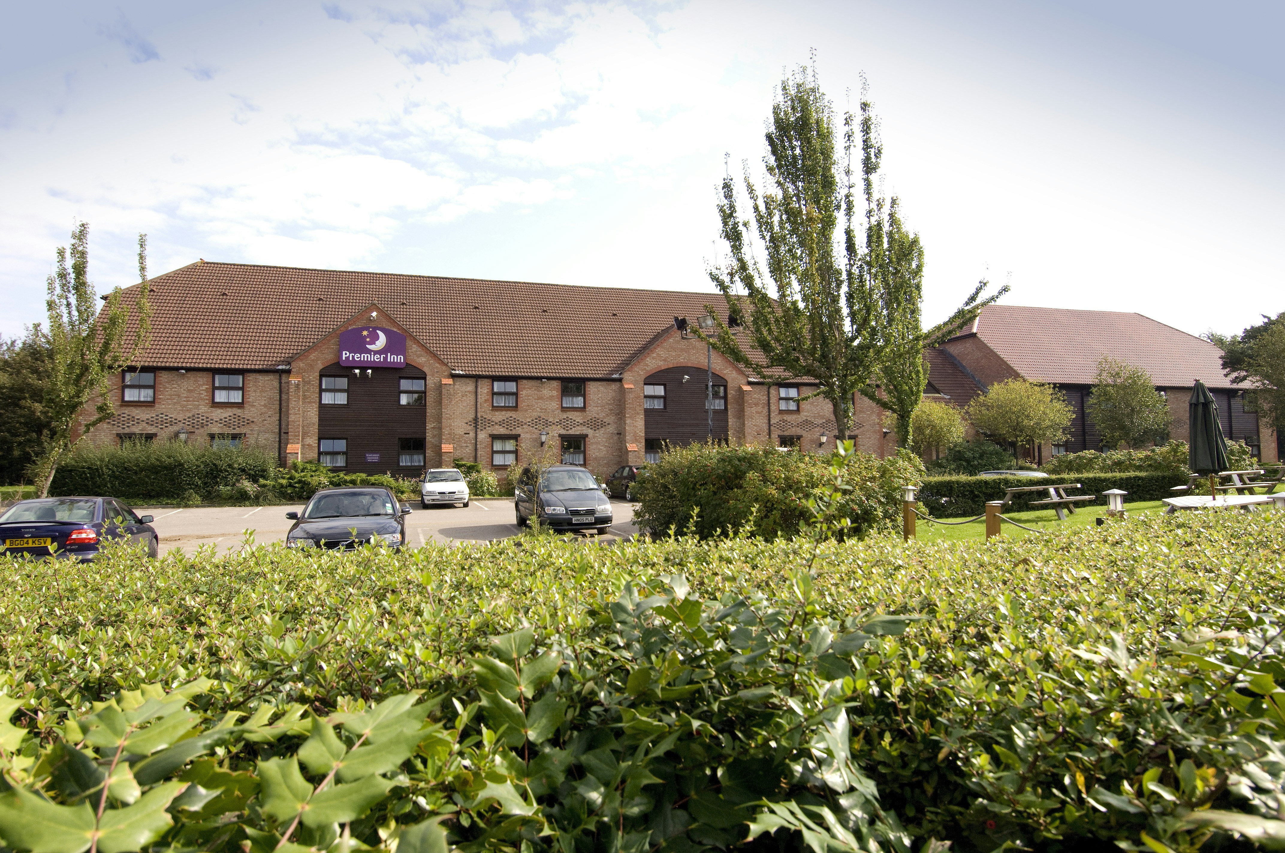 Premier Inn Bridgend (M4 J35) 19/24