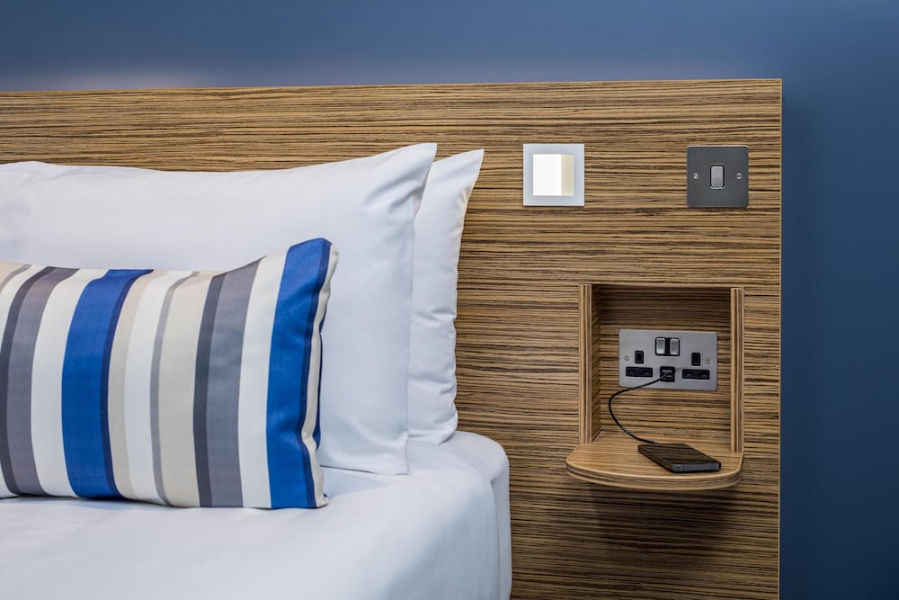 Travelodge London Central City Road 12/31