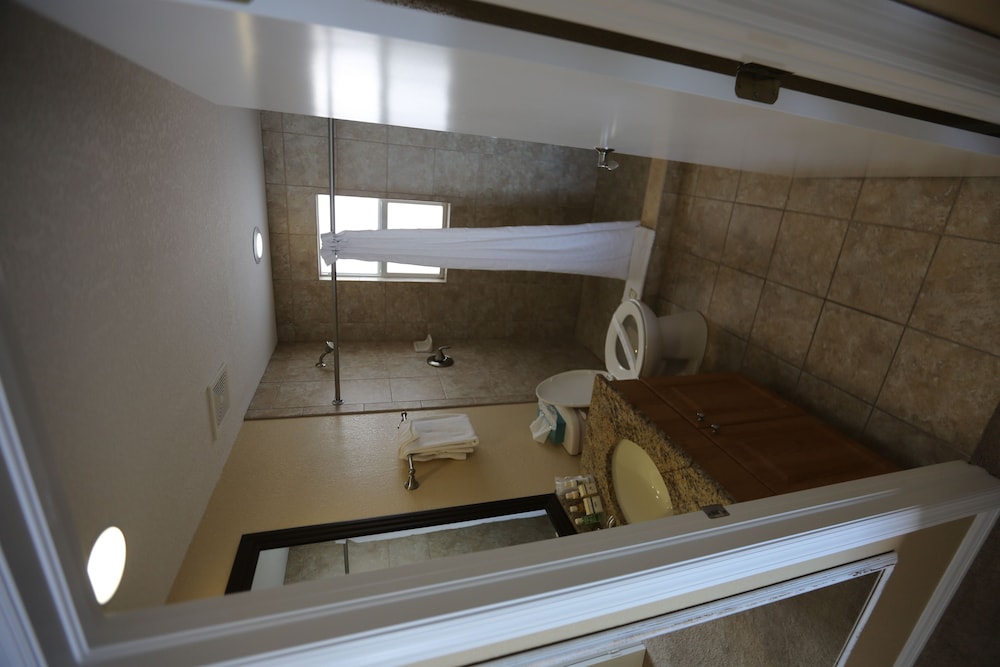 Shoreline Island Resort Exclusively Adult 50/50