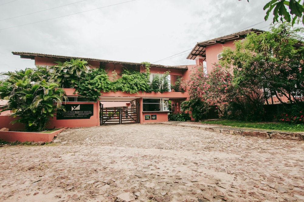Aimbere Eco Resort Hotel 43/48