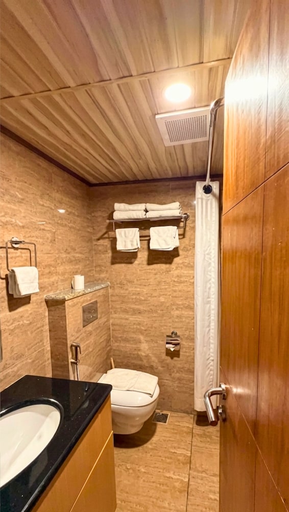 Hotel Kailash Kutee 30/50