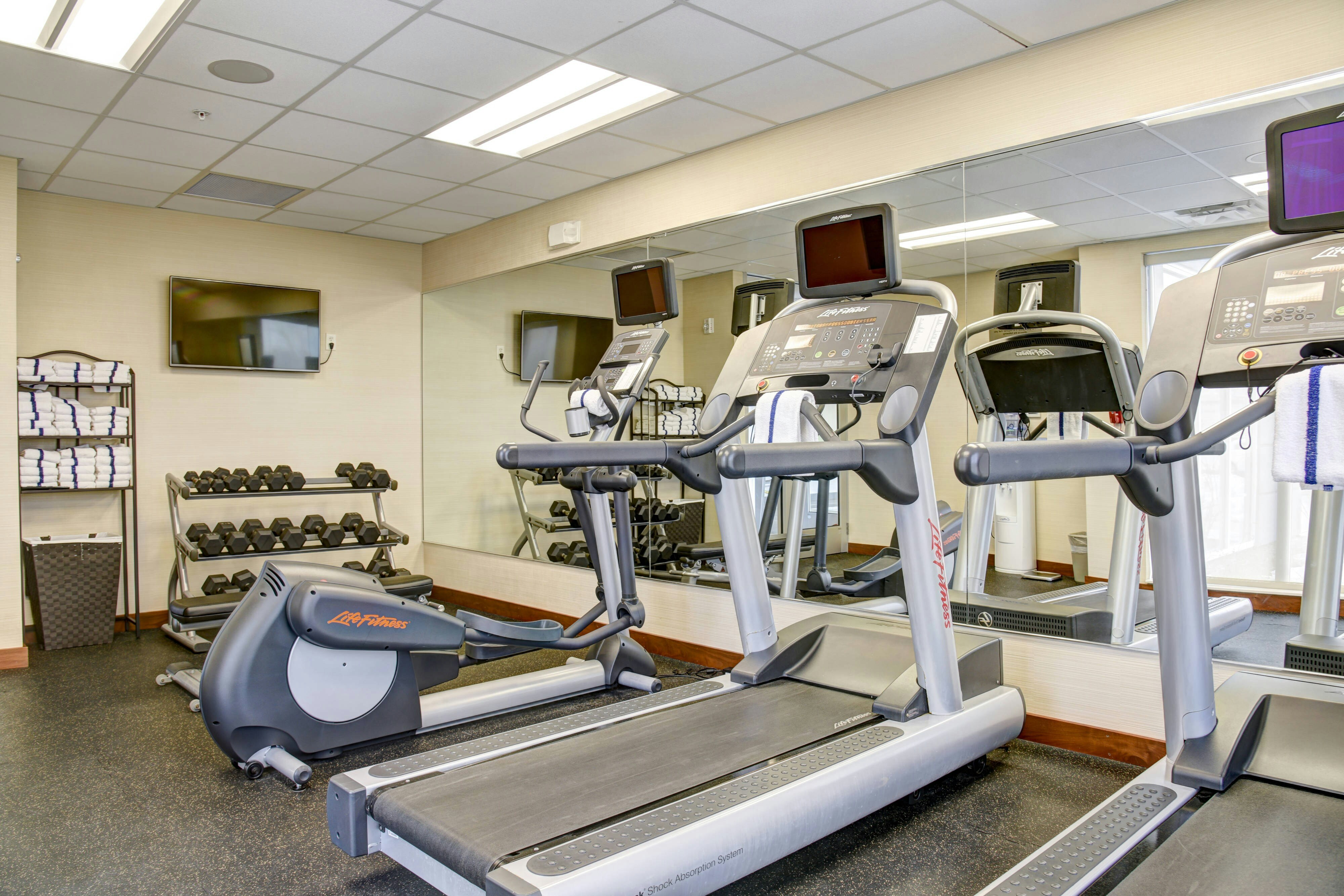 Fairfield Inn Suites Rochester Mayo Clinic Area St Marys 4/12
