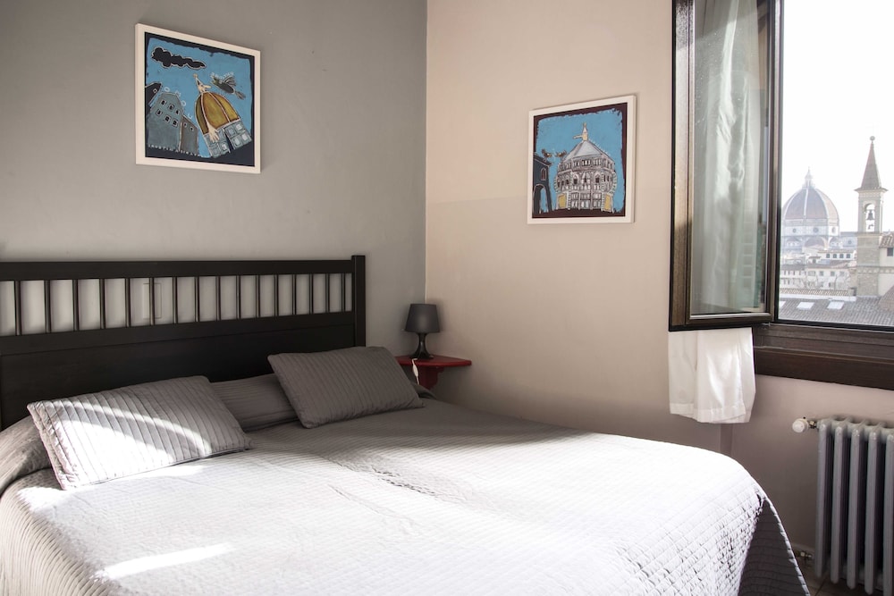 ROOM, DOUBLE BED, CITY VIEW