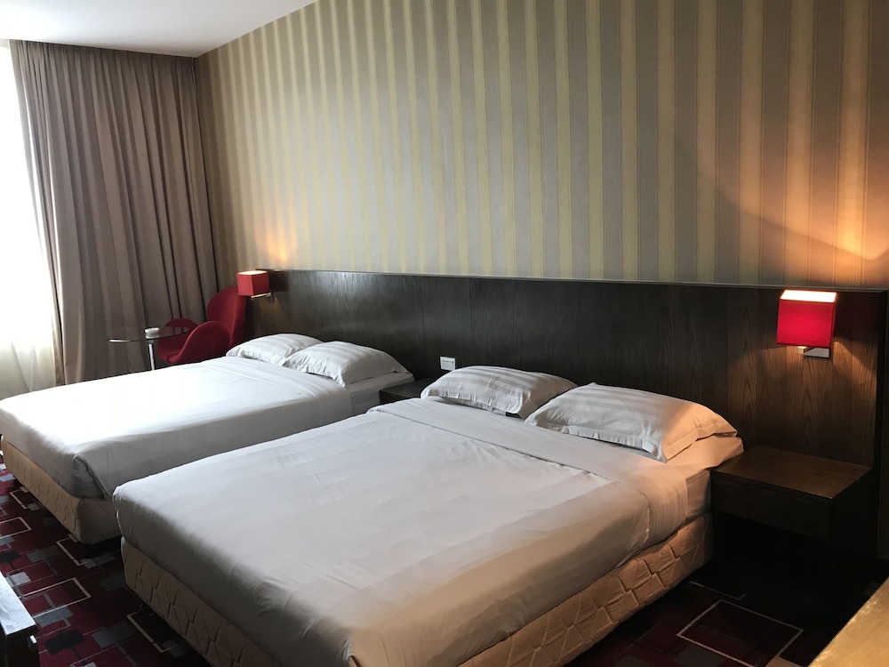 Ssl Traders Hotel 5/24