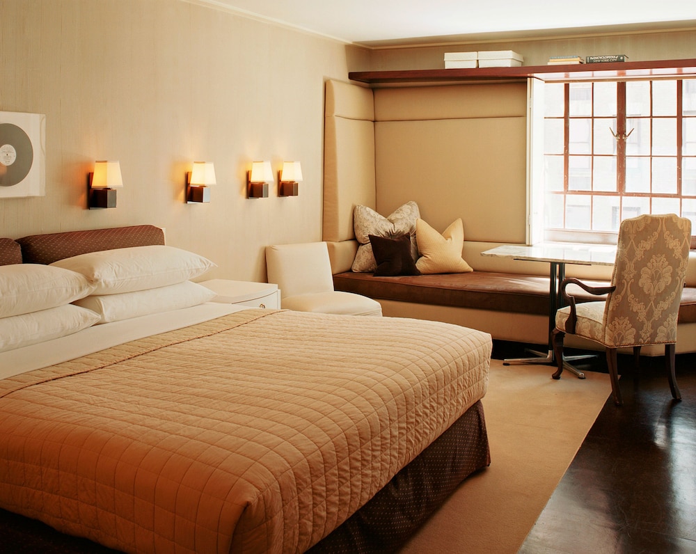 City Club Hotel 5/33