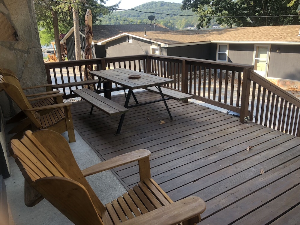 Point View Resort 37/73
