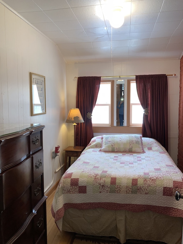Historic Capitol Hotel Vacation Suites 6/32