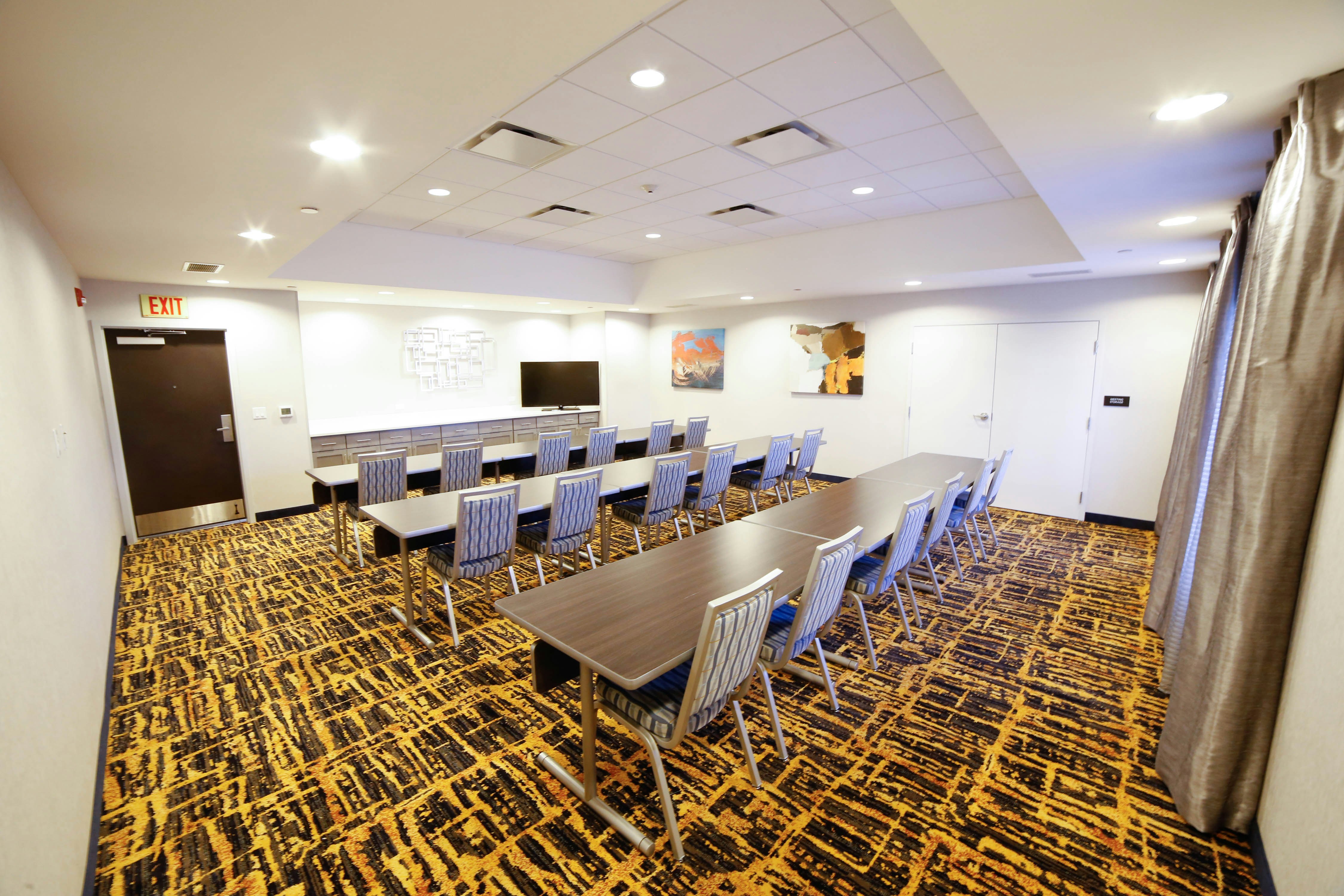 Hampton Inn Suites Forest City Nc 38/43