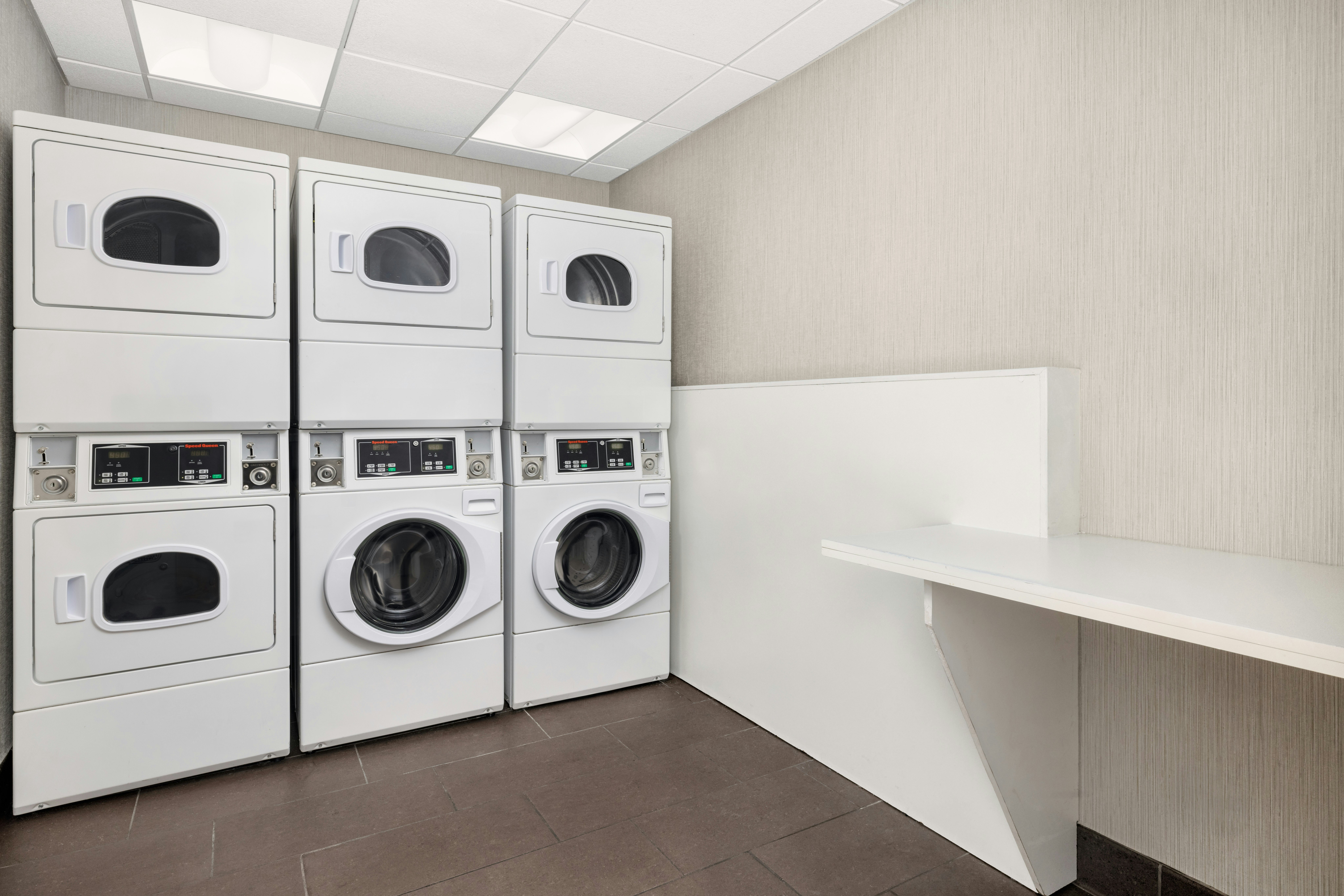 Hampton Inn & Suites Napa 28/64
