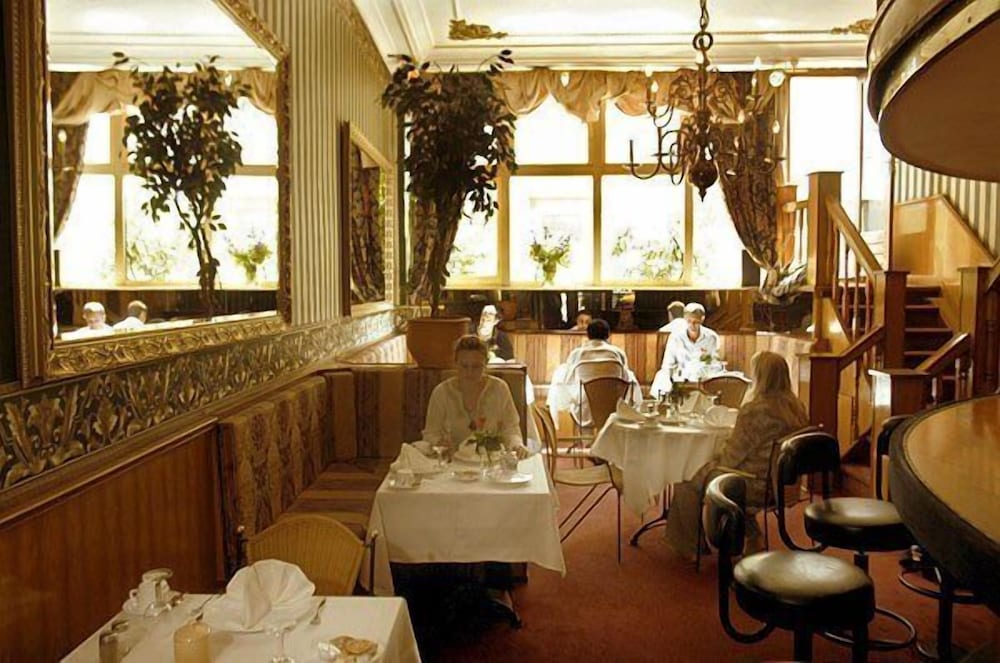 Rembrandtplein Hotel 50/65