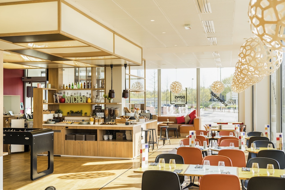 Ibis Styles Guyancourt Versailles 48/69