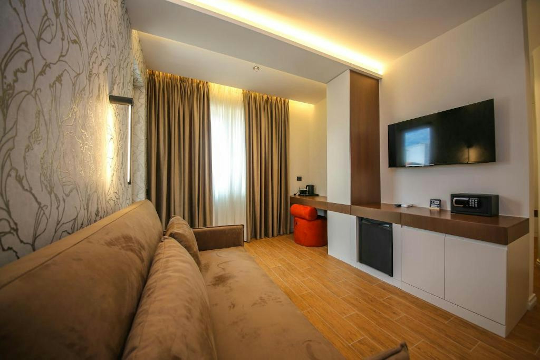 Comfort Boutique Hotel Tirana 37/60