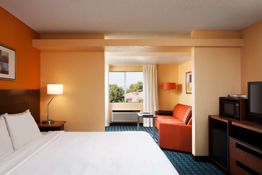 Country Inn & Suites by Radisson, Phoenix Airport, AZ 6/46