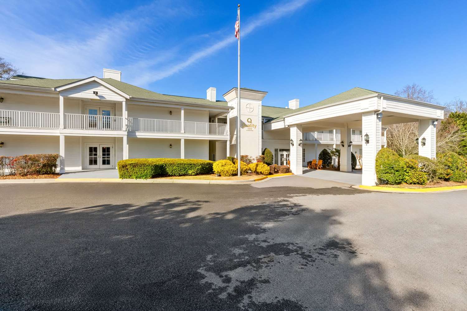 Quality Inn Fayetteville Near Historic Downtown Square 17/22