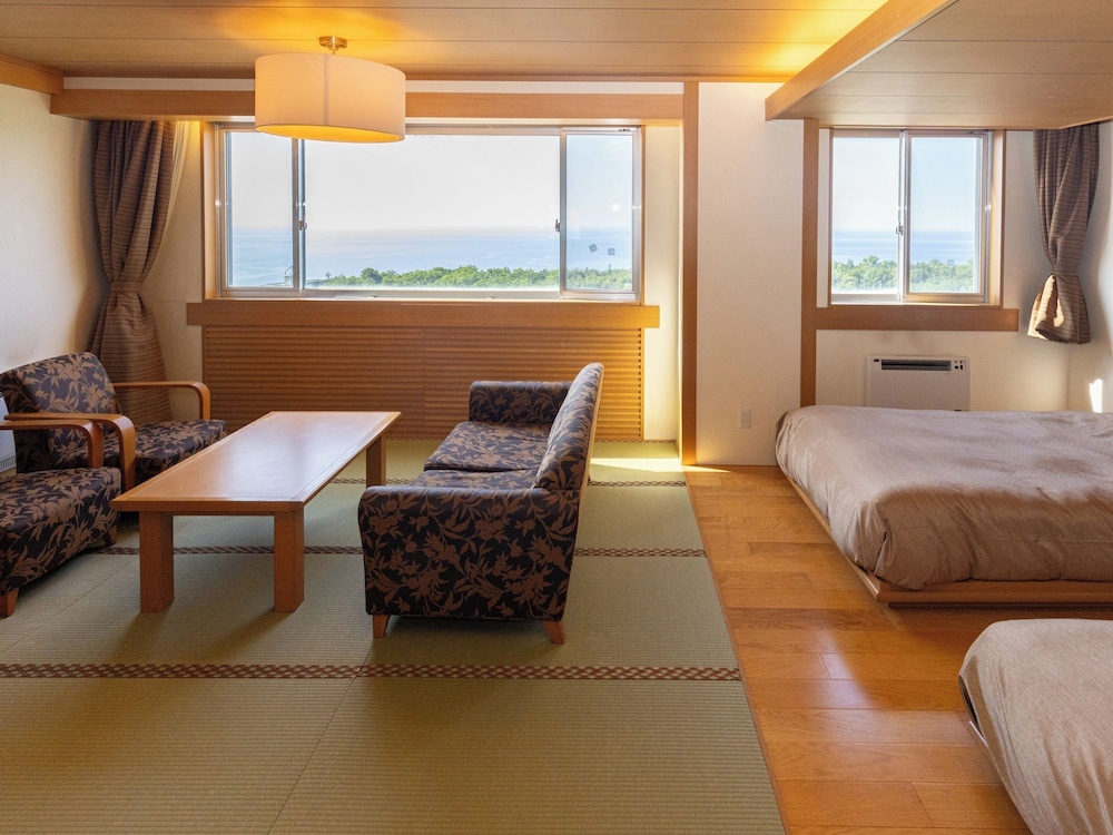 Japanese Western, Futon Bed, Zen Wing