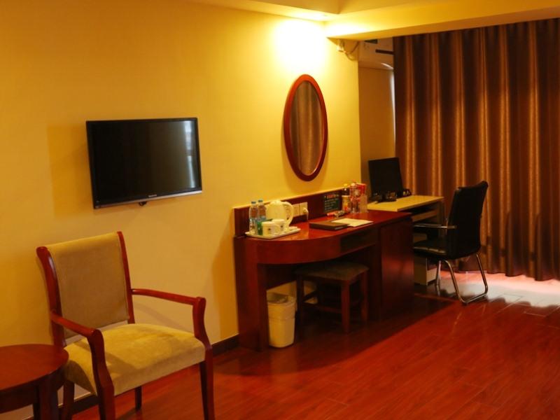GreenTree Inn Chaoyang Shuangta District Chaoyang Street Fangzhi Road Express Hotel 15/15