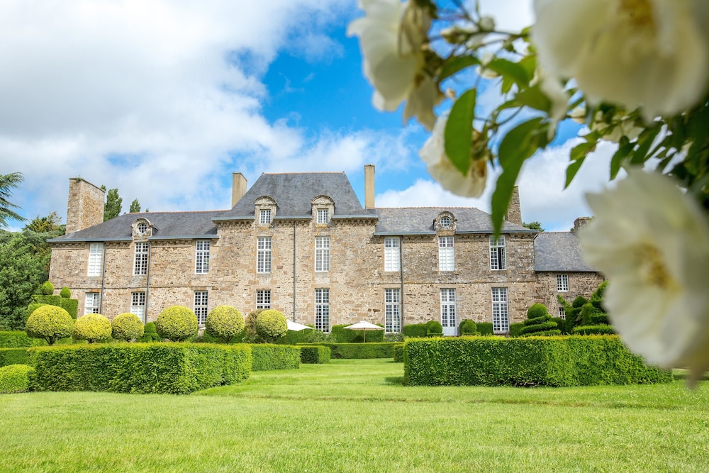 Chateau de La Ballue 66/73