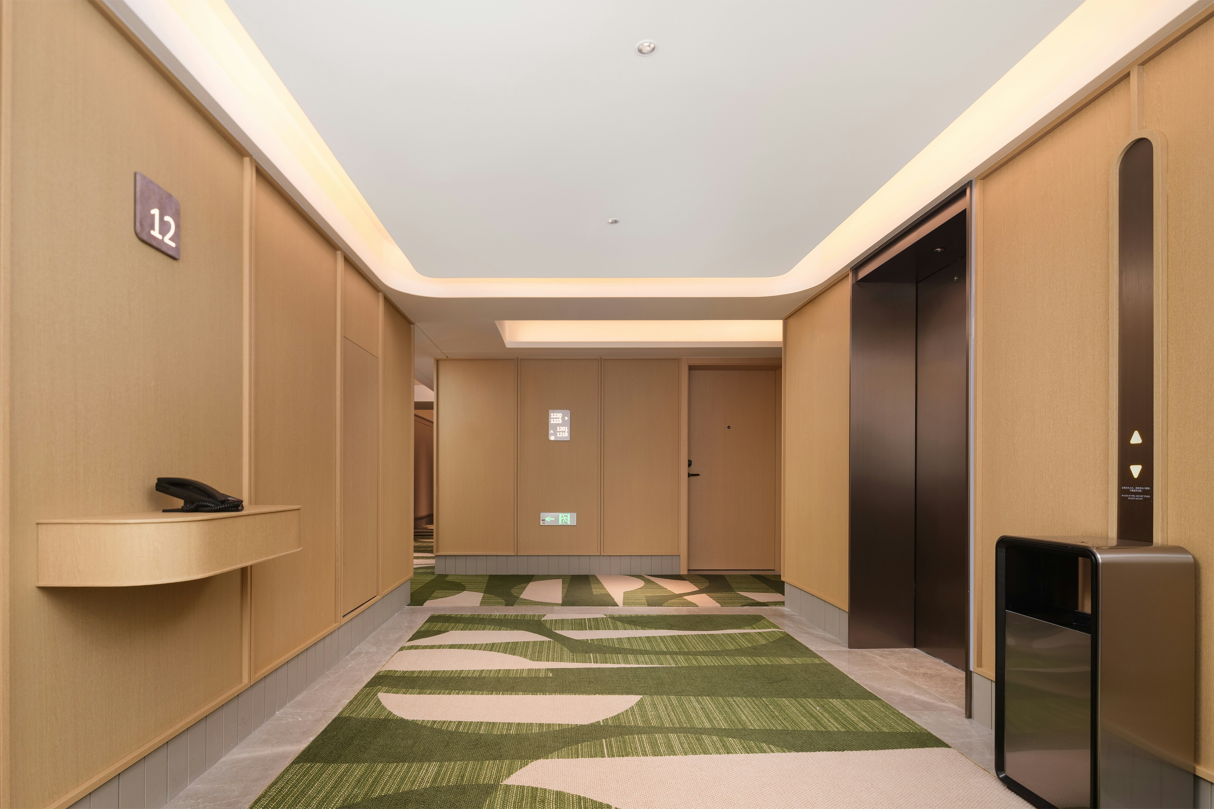 Hilton Garden Inn Shenzhen Luohu Port 17/32