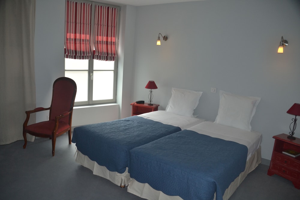 RELAIS DE LA MOTHE 6/42