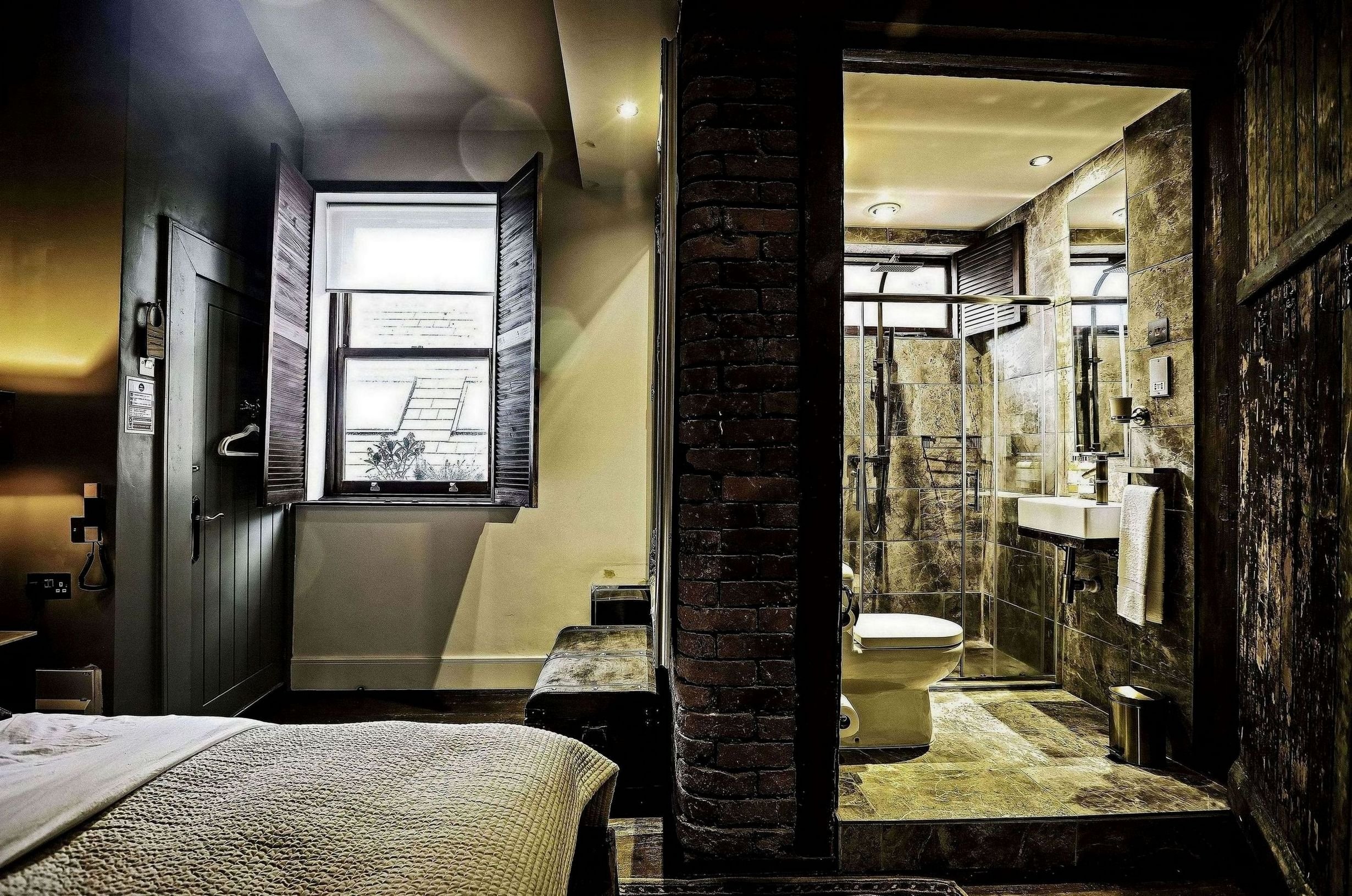 The Cow Hollow Hotel 12/13