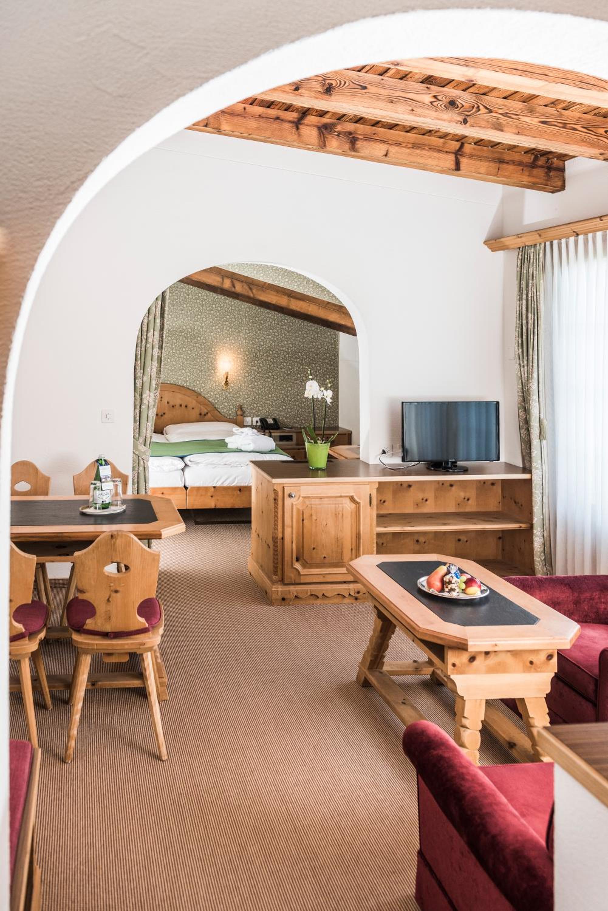 Soldanella by Hotel Adula 29/48