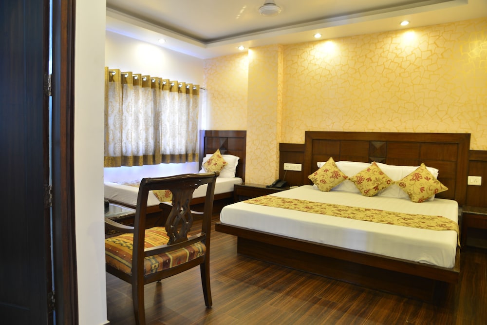 Hotel Amax Inn 13/39