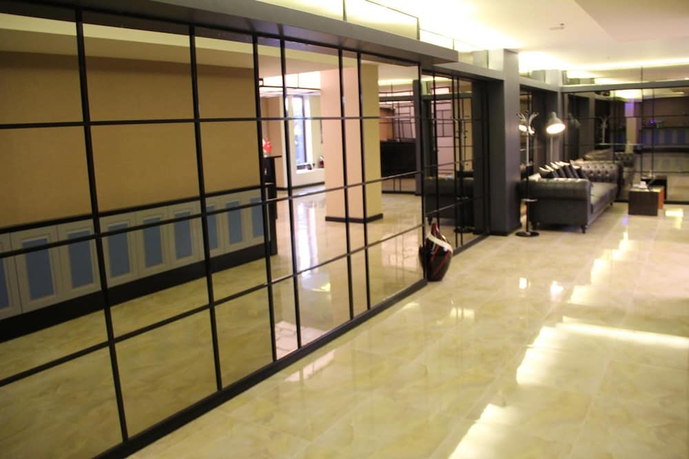 Airport Residence Kurtkoy 30/50