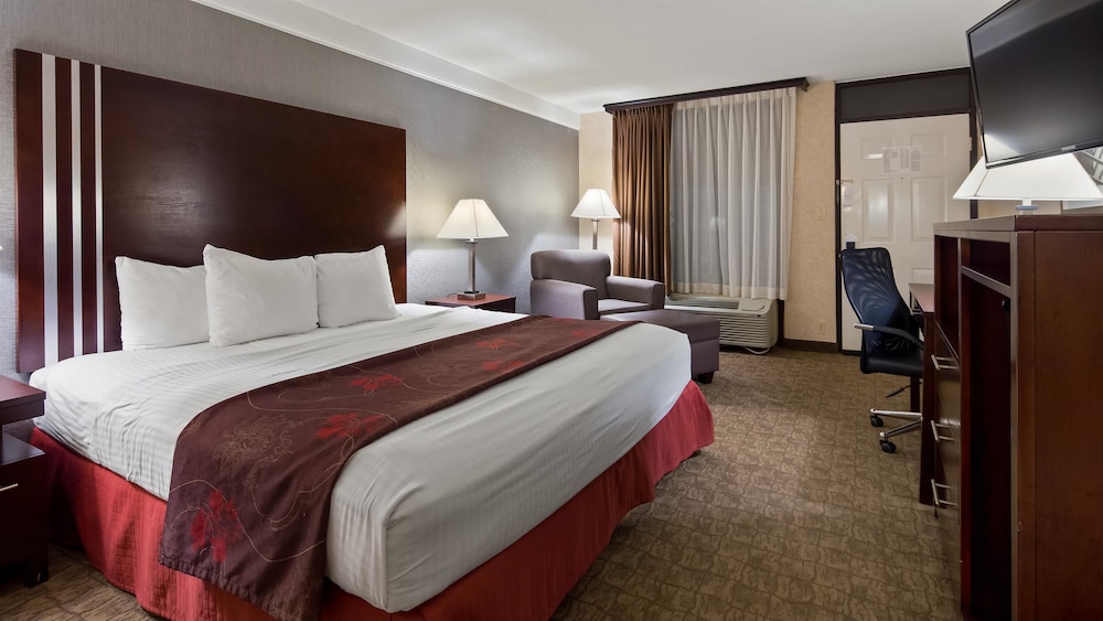 Days Inn by Wyndham Columbia Kentucky 11/52