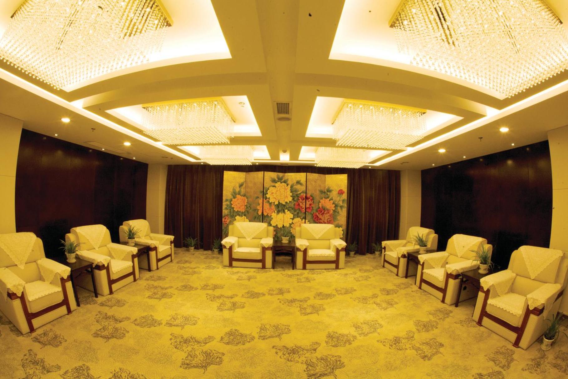 Jinyuan Jinling Plaza 44/63