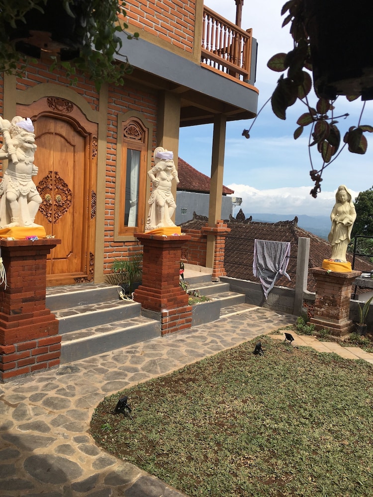 Meme Surung Homestay 5/66