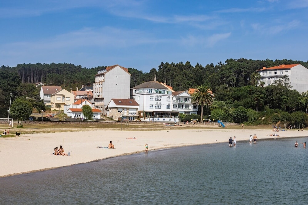 Hotel Playa De Camariñas 51/65