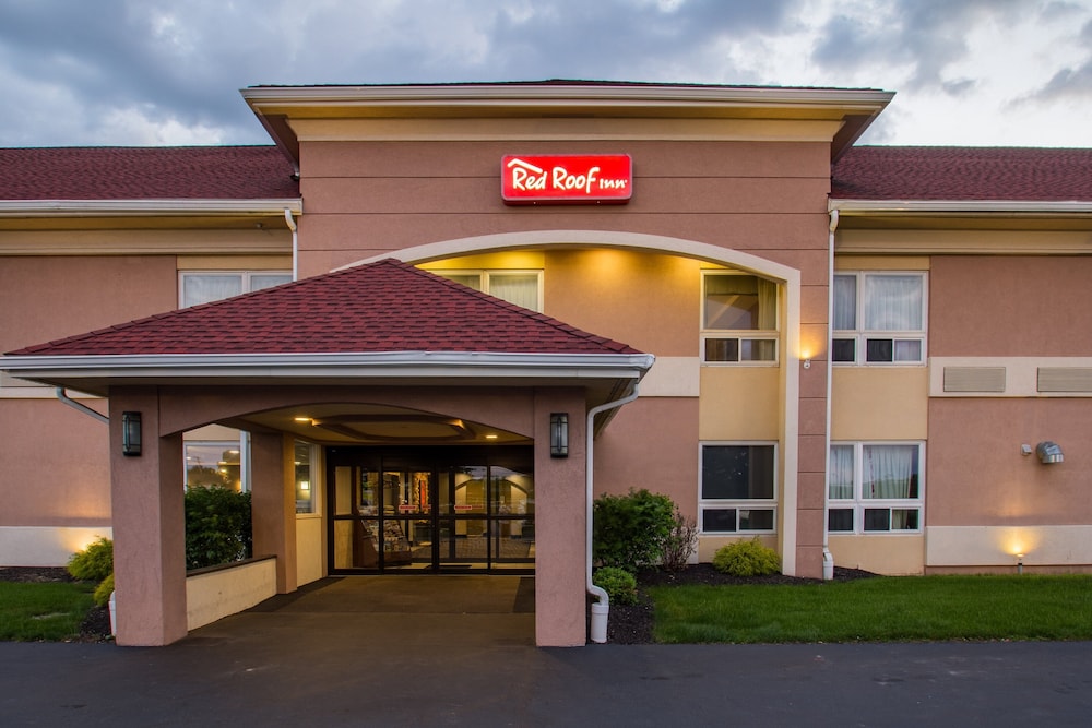 Red Roof Inn Batavia 1/47