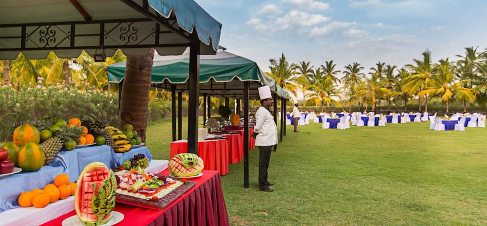 ESTHELL VILLAGE RESORT 43/48