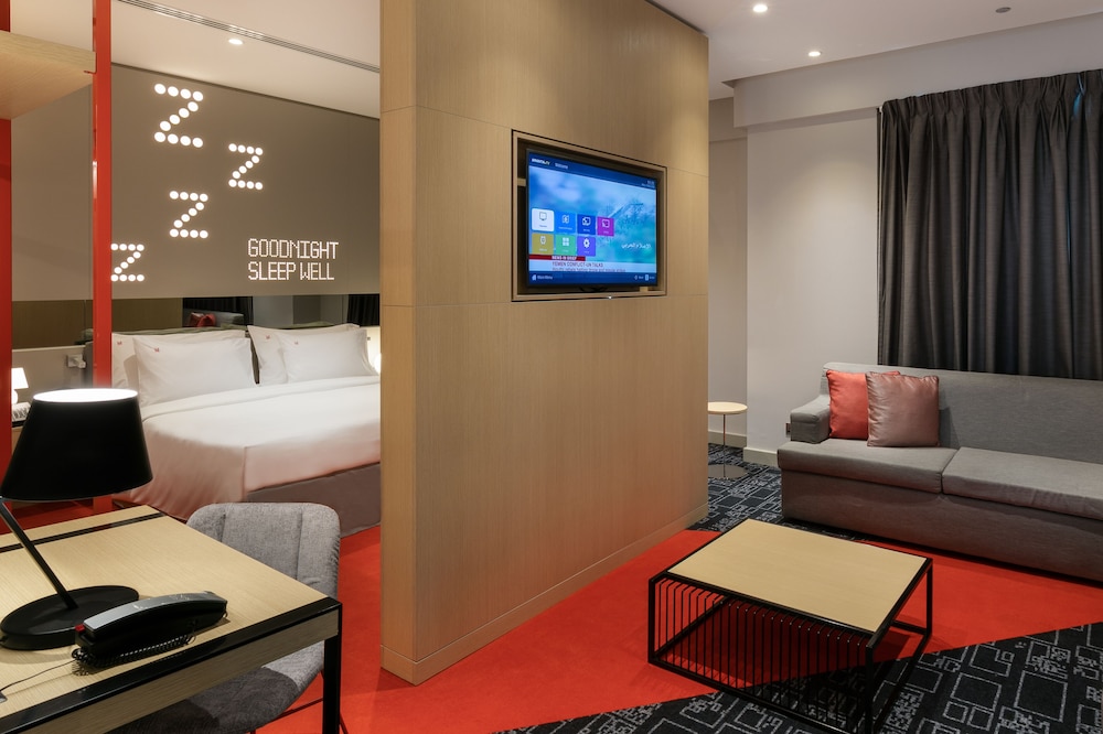 Studio M Arabian Plaza 40/53