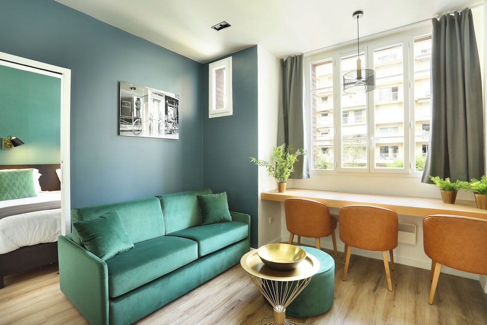 Short Stay Group Eiffel Village Serviced Apartments 34/50
