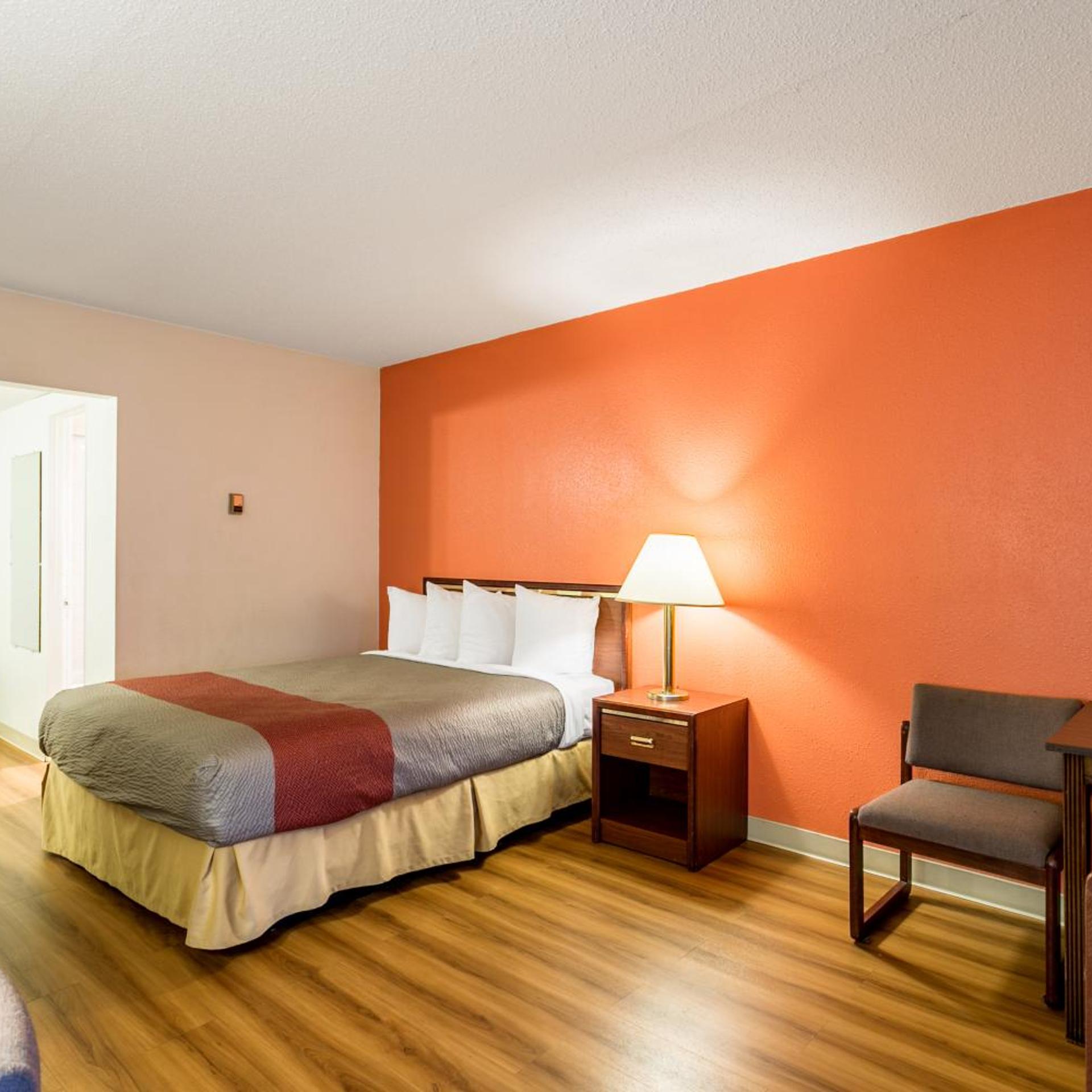 غرفة بسرير كوين لغير المدخنين، Motel6 Butte, MT - Historic City Center 4/10