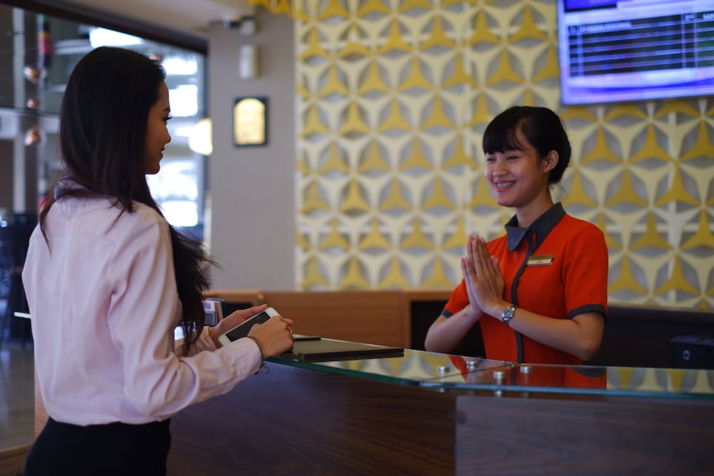 Crown Prince Hotel Surabaya 5/71