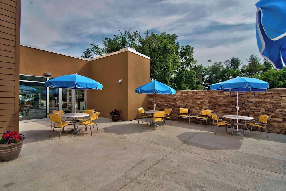 Fairfield Inn Suites Towanda Wysox 57/60