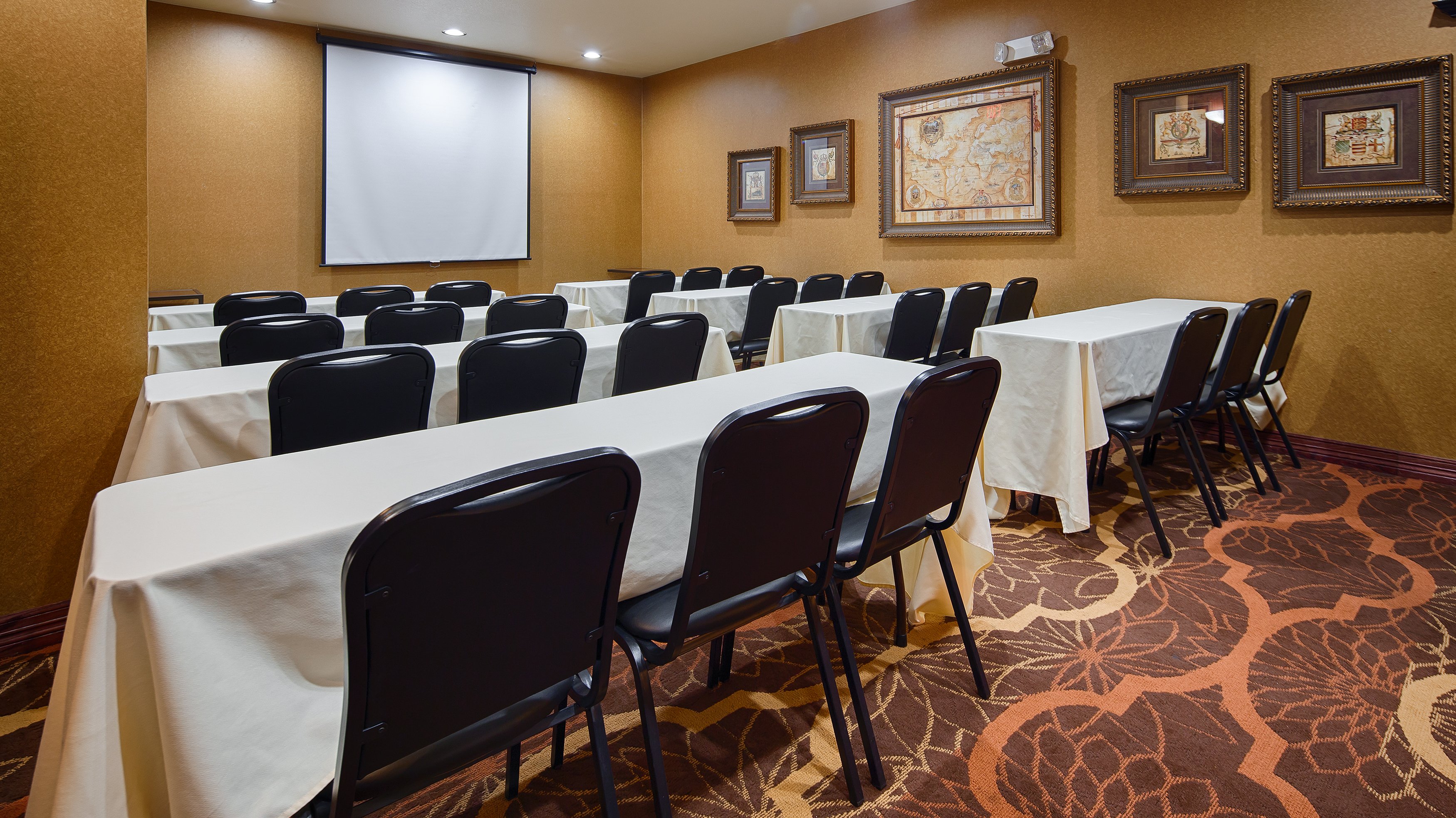 Best Western Plus Crown Colony Inn and Suites 45/59