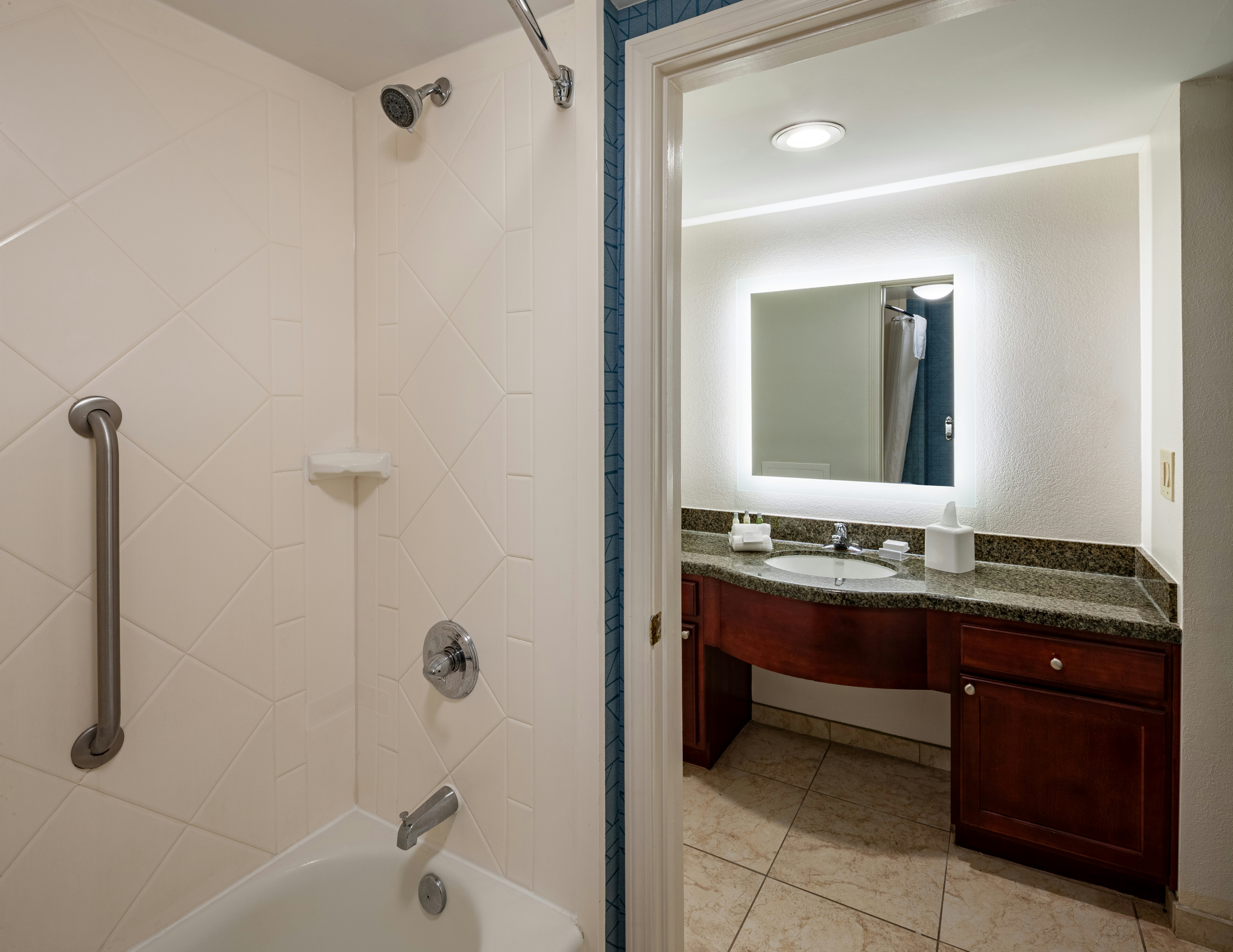 1 Bedroom, King Bed, Peloton، Homewood Suites by Hilton Gainesville 2/2