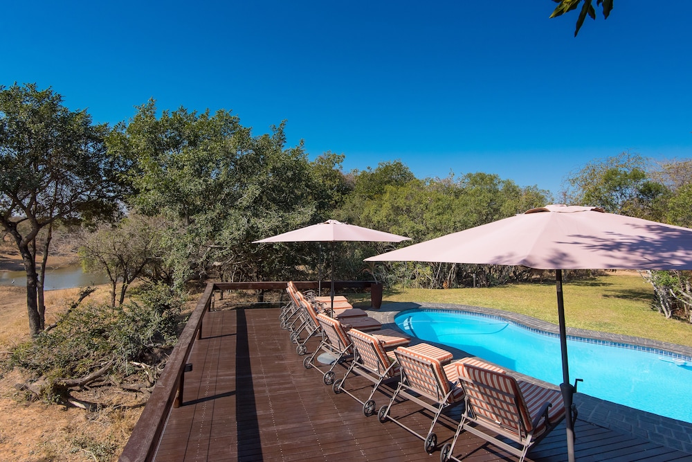 Waterbuck Game Lodge - All Inclusive 18/50