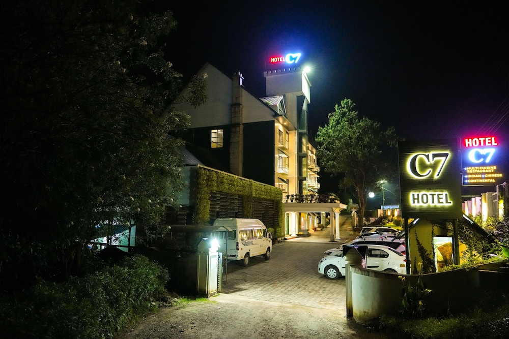 Hotel C7 37/43