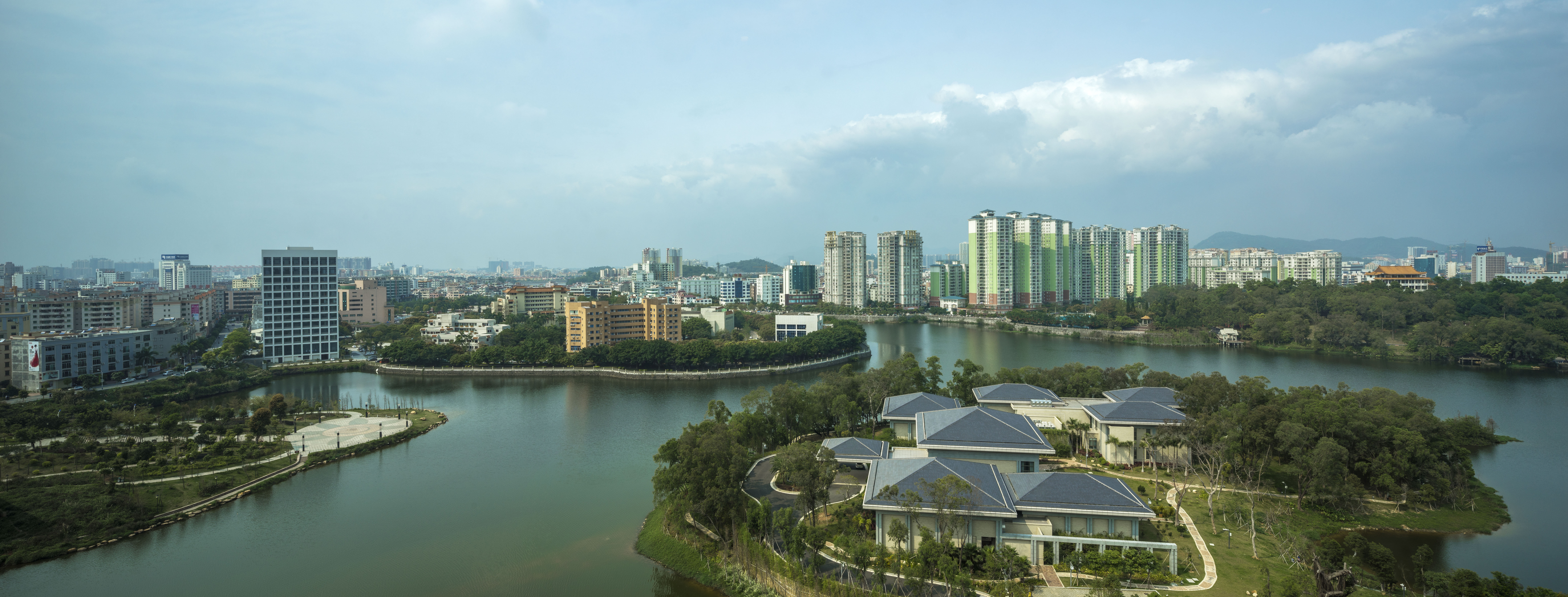 HUALUXE YANGJIANG CITY CENTER 73/79