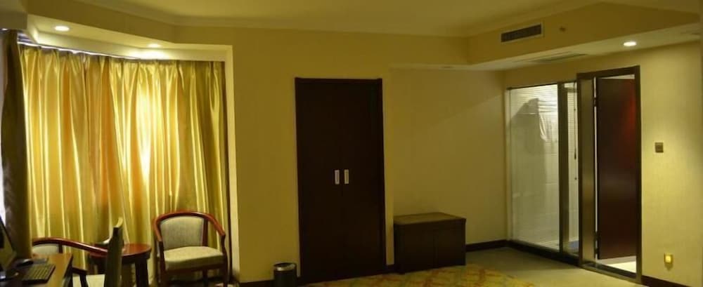 XI'AN HOTEL 17/50